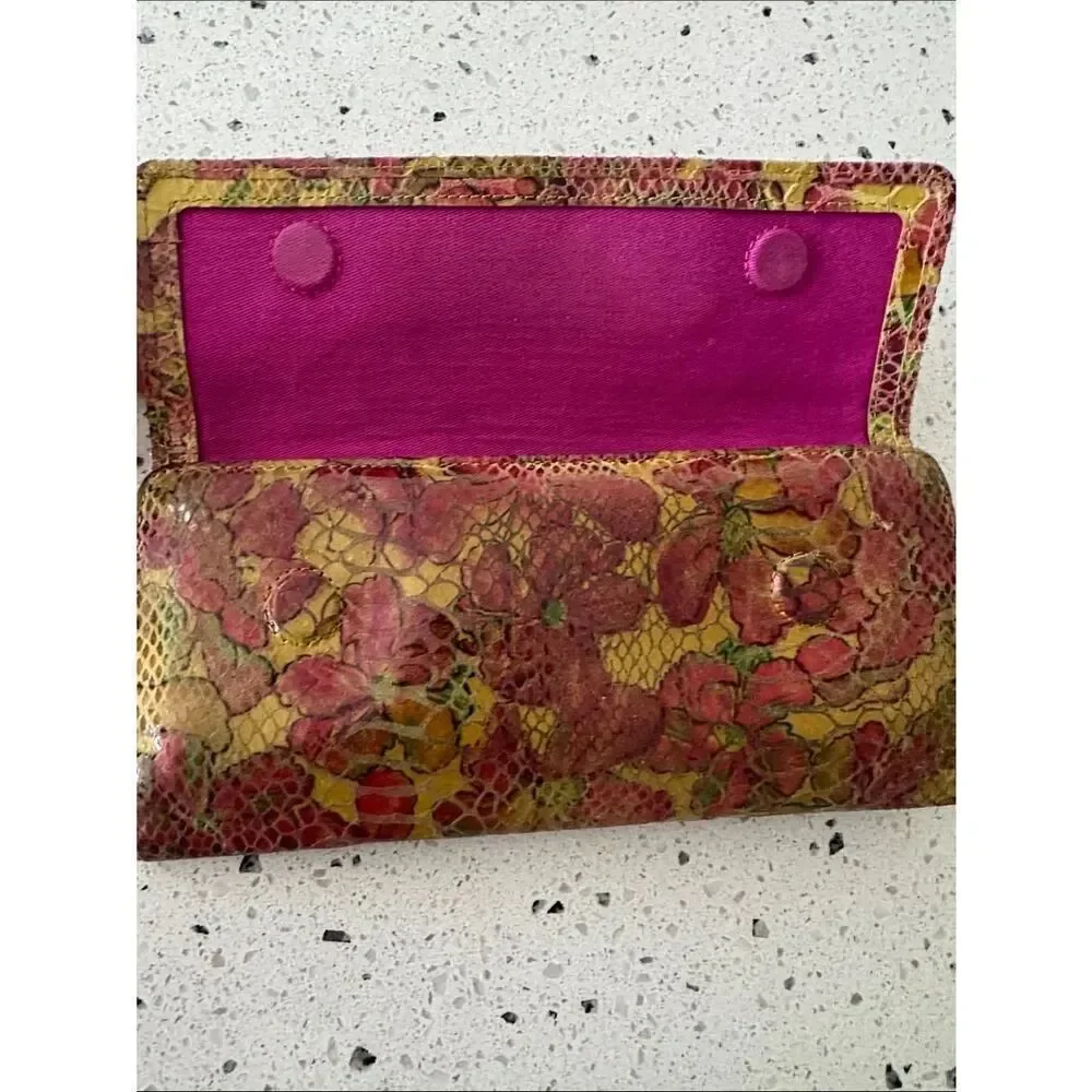 HOBO INTERNATIONAL Women’s Floral Snake-Embossed Leather Clutch Wallet Chic GUC